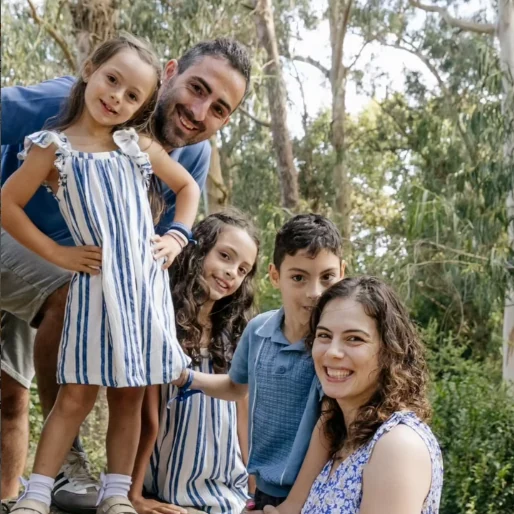 A família RoRa junta ao ar livre